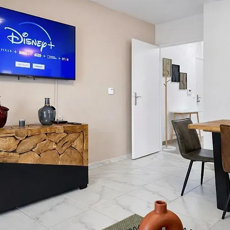 Apartamento Le - Pour 6 à Disneyland Paris Avec Vue Sur Le Feu D Artifice Chessy (Seine-et-Marne)